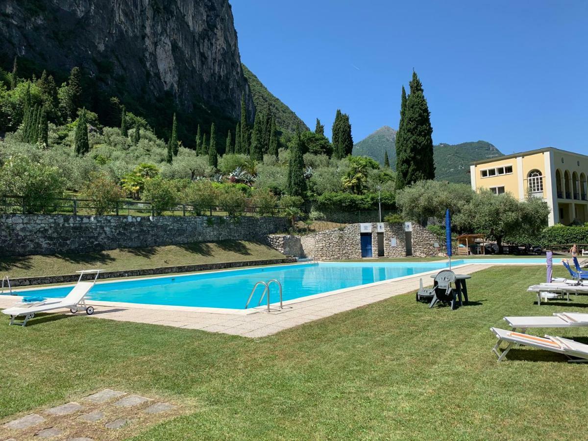 Sky&Pool Dom Riva del Garda Exterior foto