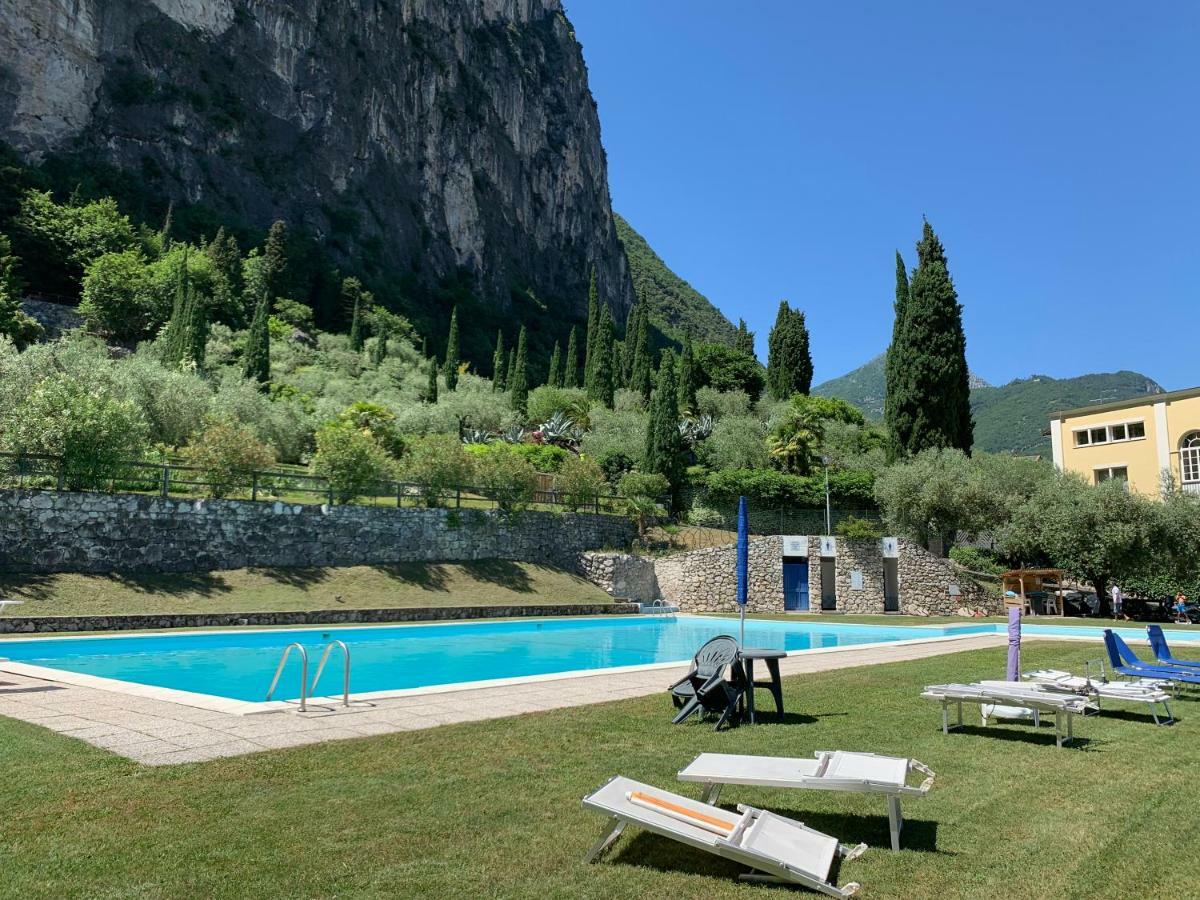 Sky&Pool Dom Riva del Garda Exterior foto